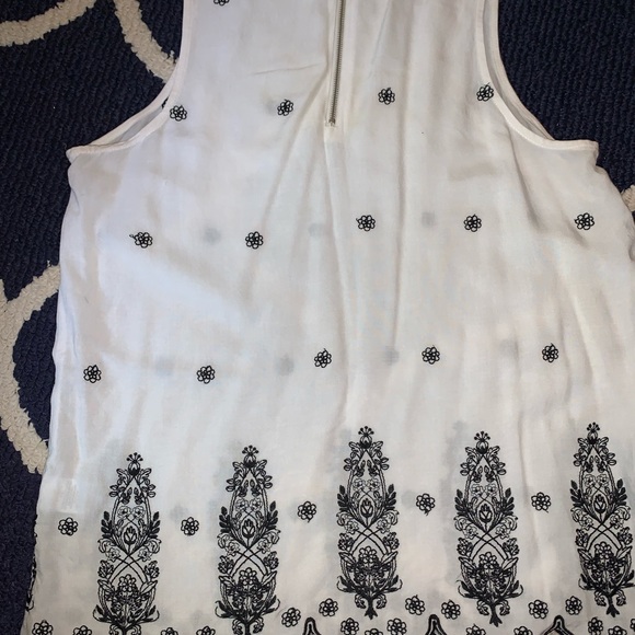 Cute dressy tank with black embroidery. - Picture 9 of 9